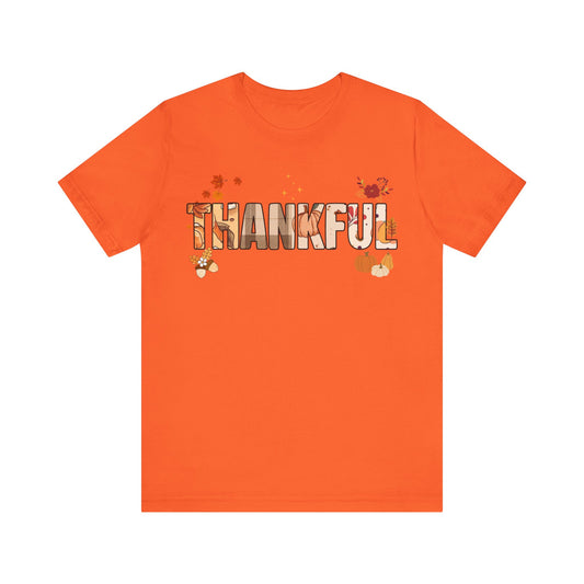 Thankful Fall Short Sleeve T-Shirt, Cozy Autumn Apparel, Thanksgiving T-Shirt, Gratitude Gift, Casual Wear, Holiday Outfit