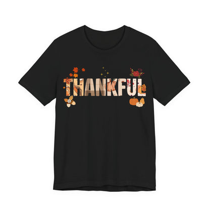 Thankful Fall Short Sleeve T-Shirt, Cozy Autumn Apparel, Thanksgiving T-Shirt, Gratitude Gift, Casual Wear, Holiday Outfit